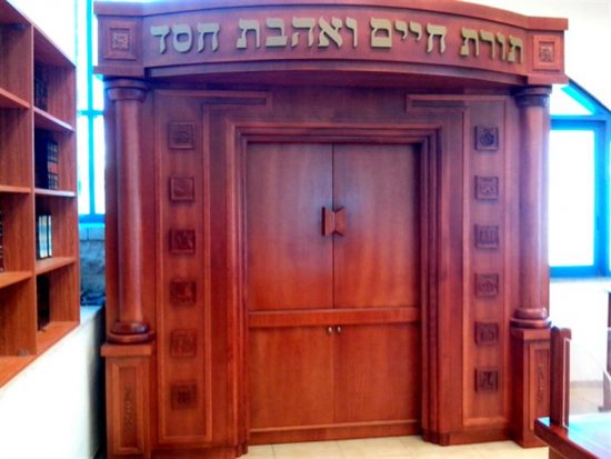 הוד והדר - ייצור ארון ספרי קודש