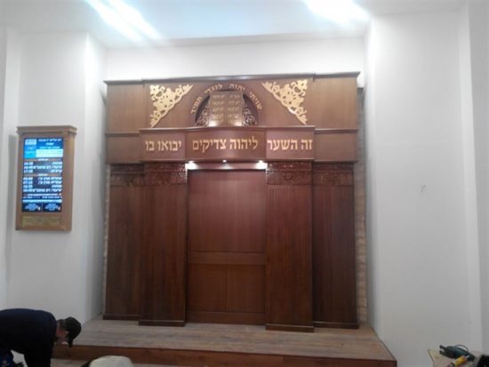 ארון קודש מסורתי דגם גיא